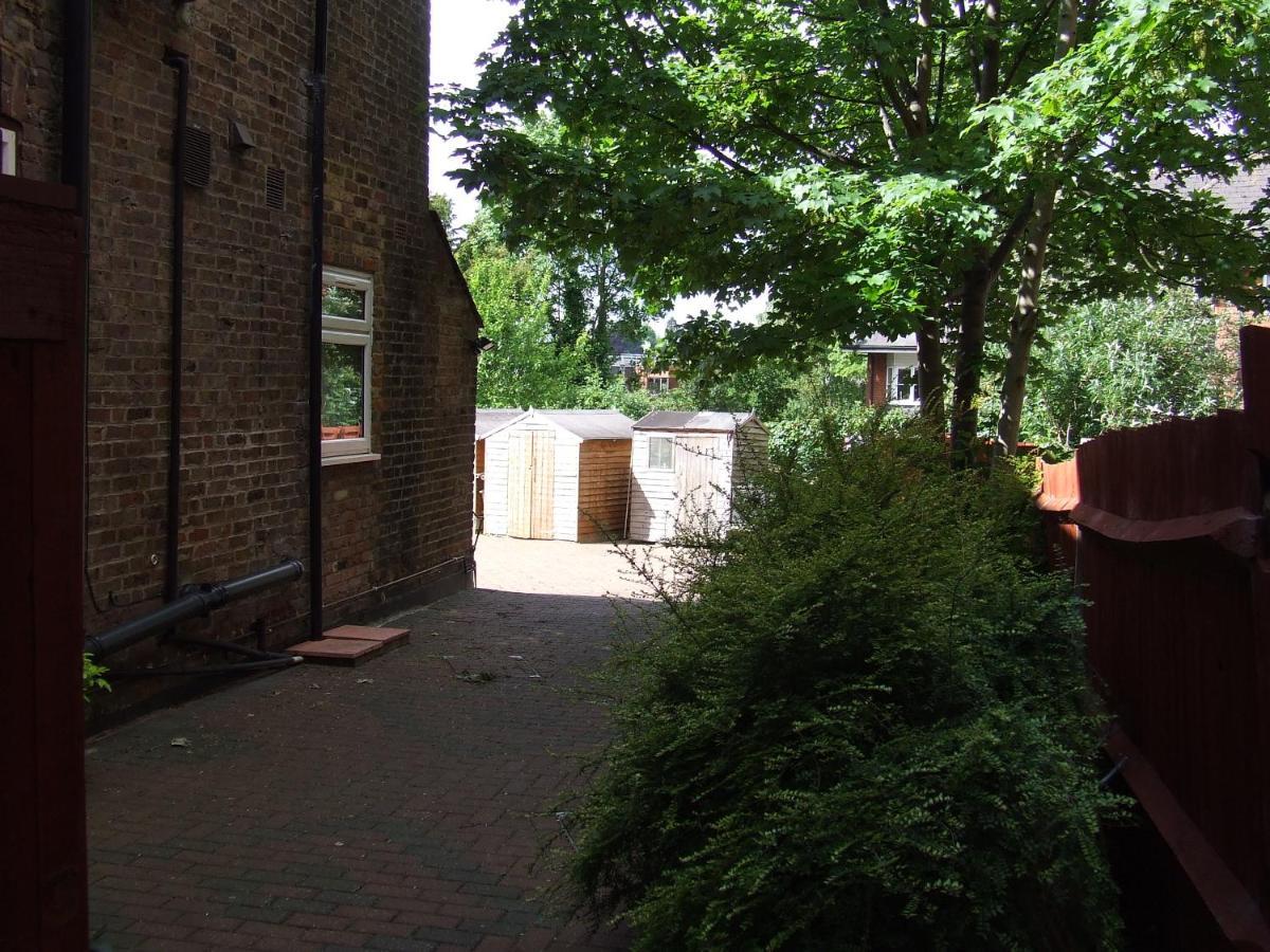 Alexandra Guest House Hemel Hempstead Exterior foto
